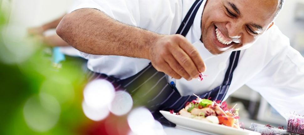 Meny catering: Hvordan velge riktig løsning for ditt arrangement
