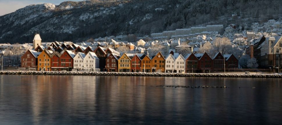 Fasadevask i Bergen: En nødvendig investering for byens bygninger