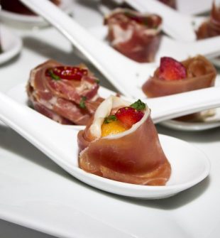 Catering som gjør selskapet enklere, hyggeligere og bedre