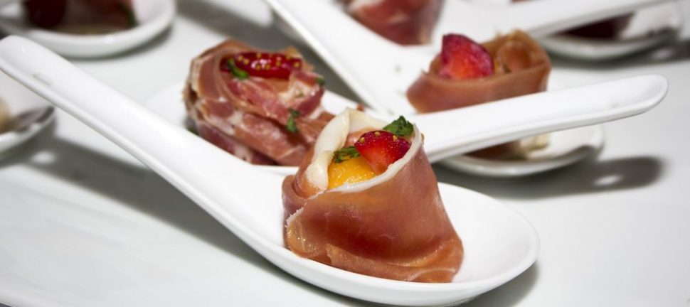 Catering som gjør selskapet enklere, hyggeligere og bedre