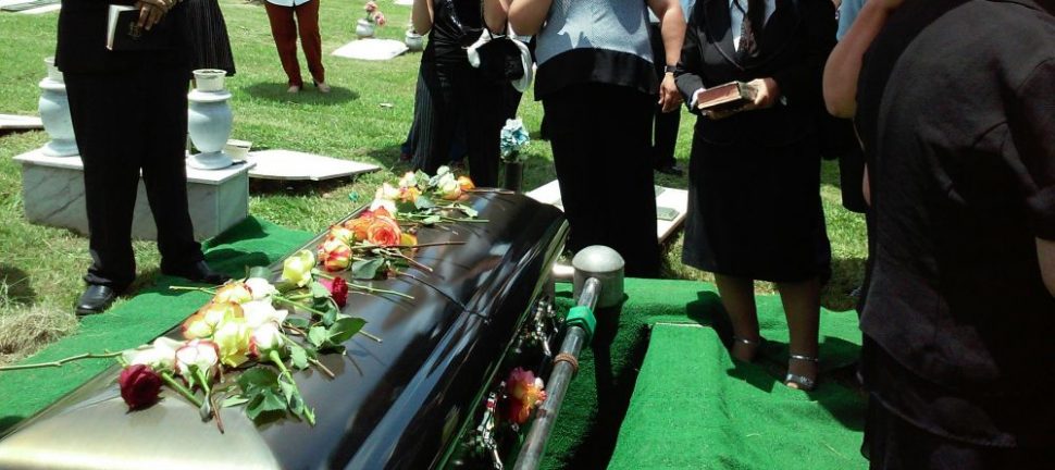 Begravelsesbyrå i holmestrand  trygg hjelp i en sår tid